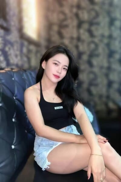 Girl Discreet and professional massage companion – MOON 993 in Nusa Bestari 2.