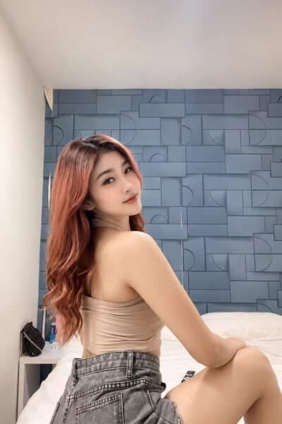 Girl Discreet and professional massage companion – JESSY 379 in Bukit Indah 2.