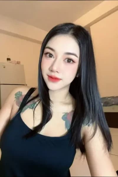 Girl Discreet and professional massage companion – YEDDA in Bukit Indah 1.