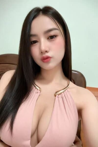 Girl Elegant photo of A LING 616, your private massage escort in Bukit Indah 2.