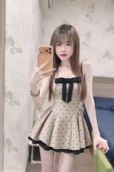 Girl HELEN 358, luxury massage escort available in Nusa Bestari 2.