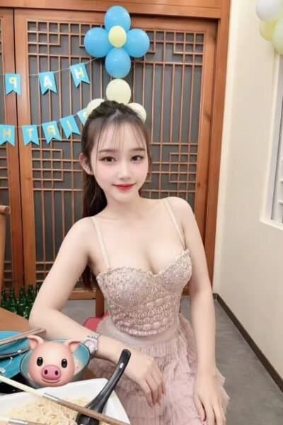 Girl Elegant photo of VV 11, your private massage escort in Permas 1.