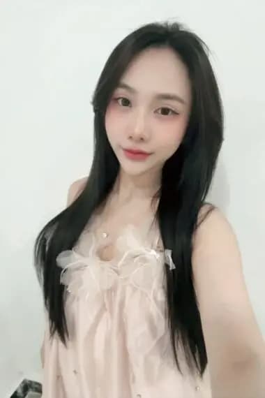 Portrait of FEI FEI, discreet and elegant escort service in JB Town 5. - small image