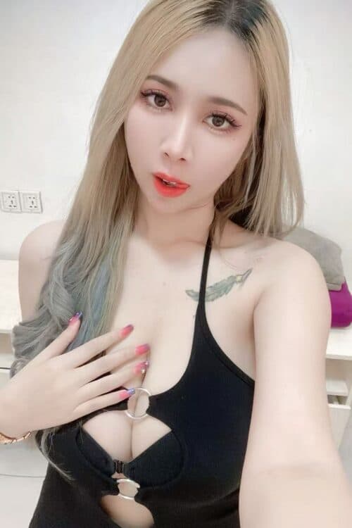 SUGAR, professional massage escort ready to meet in Bukit Indah 1. - small image