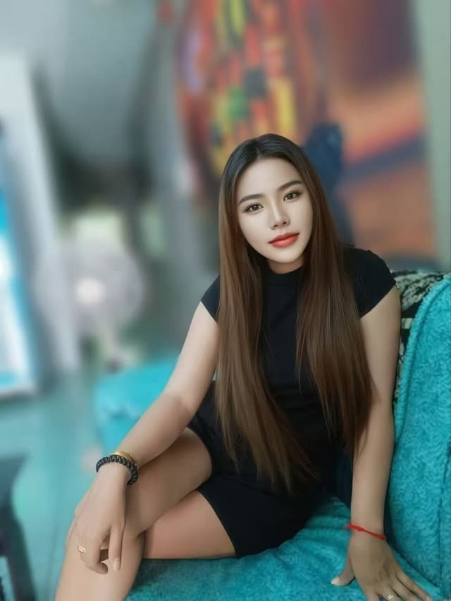 Photo of MEI 775, elegant and discreet massage escort from Nusa Bestari 2. - small image