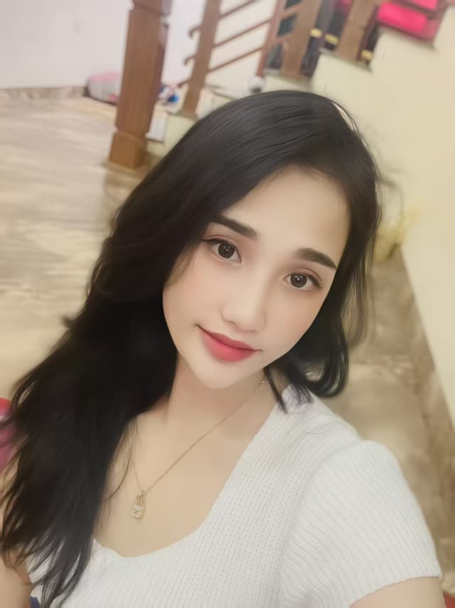 DOLLY 685, experienced escort offering massage sessions in JB Town 8. - small image