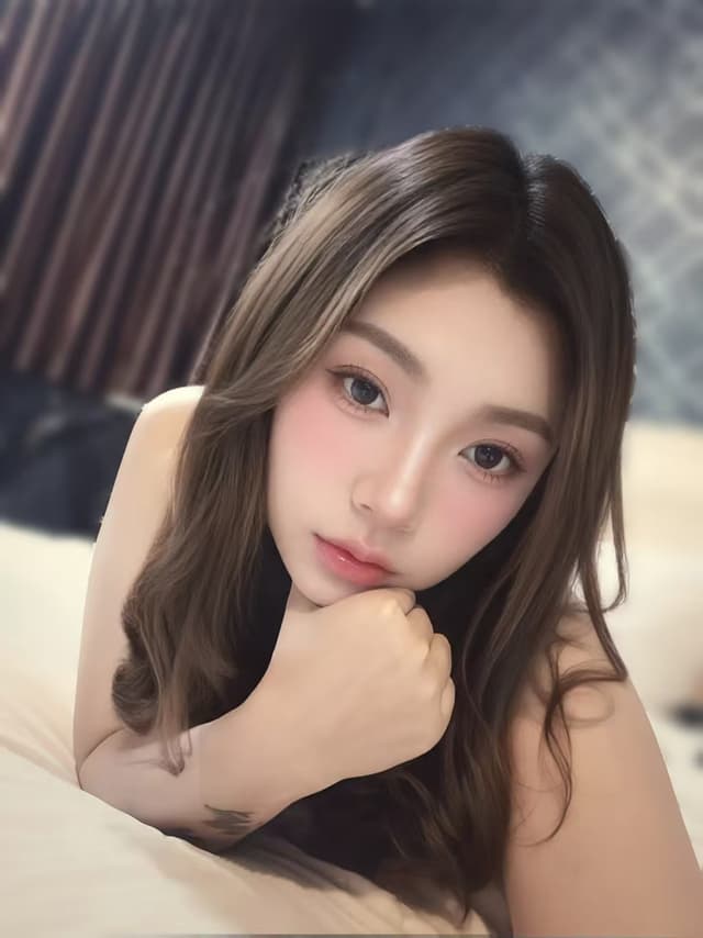 Photo of MONA 882, elegant and discreet massage escort from Nusa Bestari 2. - small image