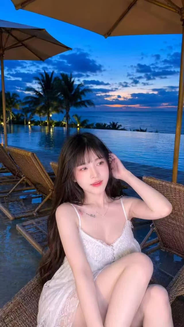 Relaxing and elegant photo of CHIN 3222, private escort in JB Town 4. - small image