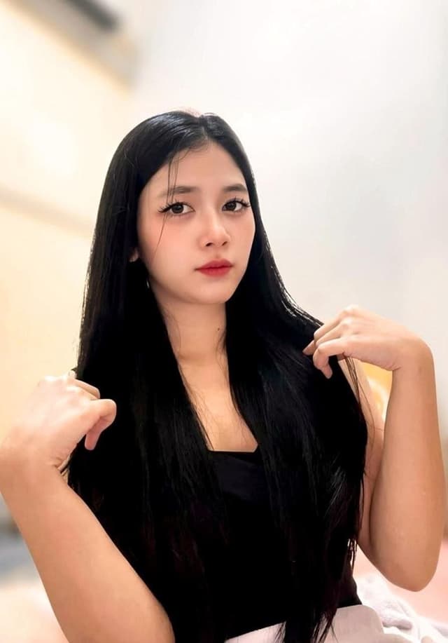 MONICA 630, professional massage escort ready to meet in JB Town 1. - small image