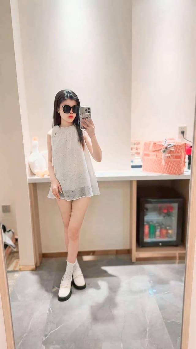 LI TING 727, offering relaxing massage companionship in JB Town 7. - small image